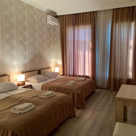Hotel Red Bridge Kutaisi Exterior photo