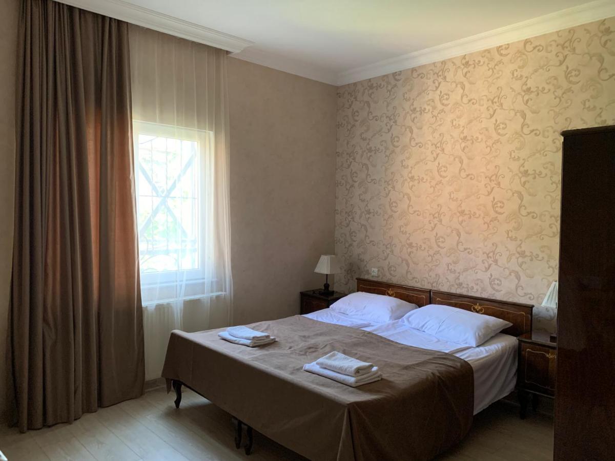 Hotel Red Bridge Kutaisi Exterior photo